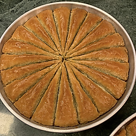 HAVUÇ DİLİMİ BAKLAVA